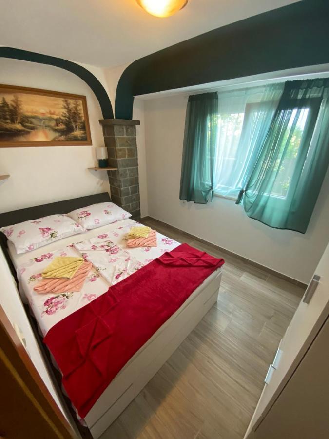 Green Place Apartments Порторож Экстерьер фото