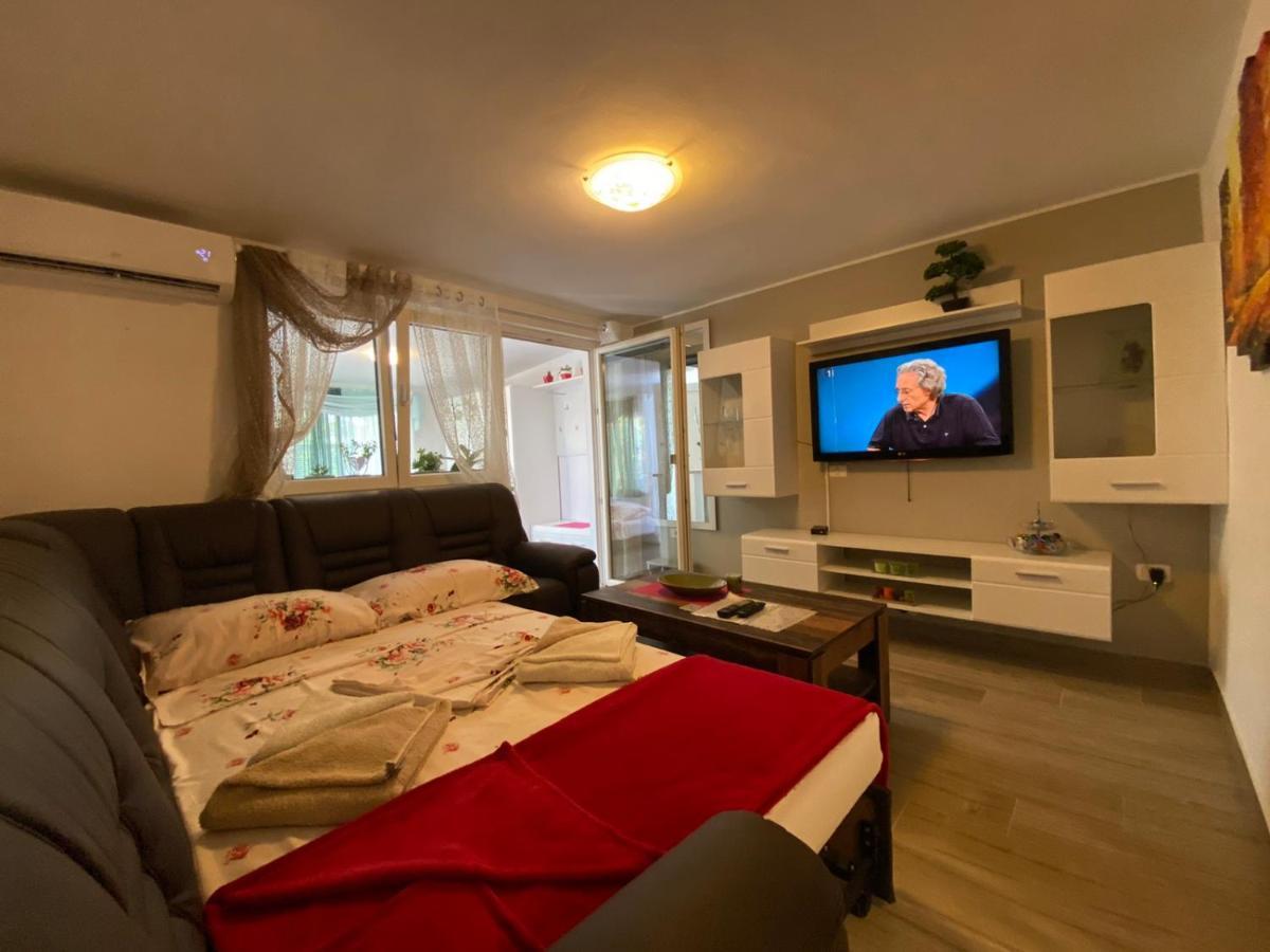 Green Place Apartments Порторож Экстерьер фото