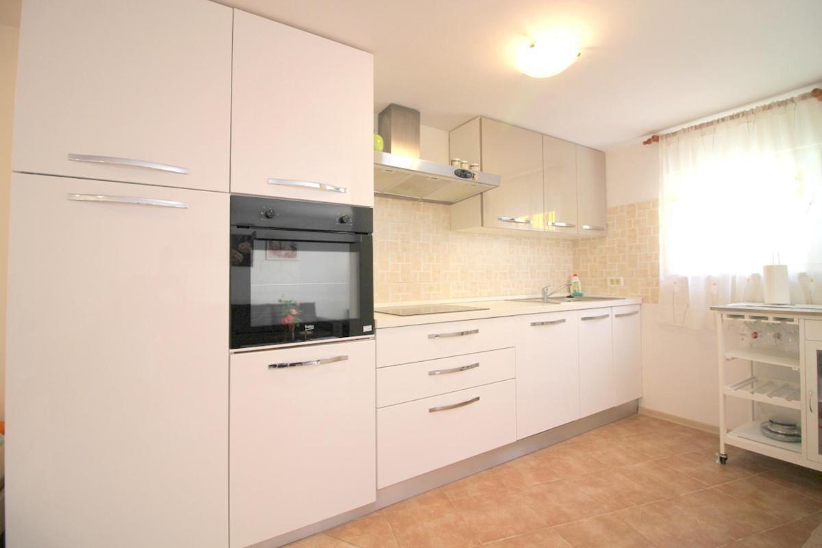 Green Place Apartments Порторож Экстерьер фото