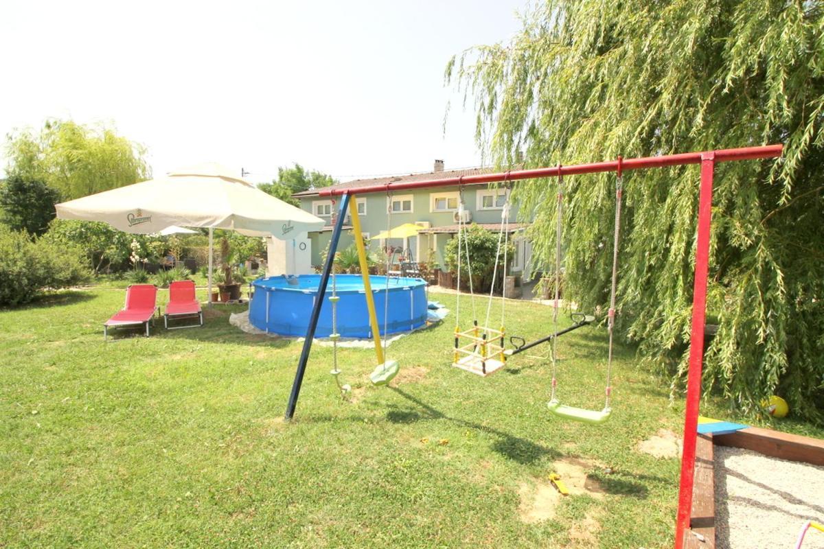 Green Place Apartments Порторож Экстерьер фото