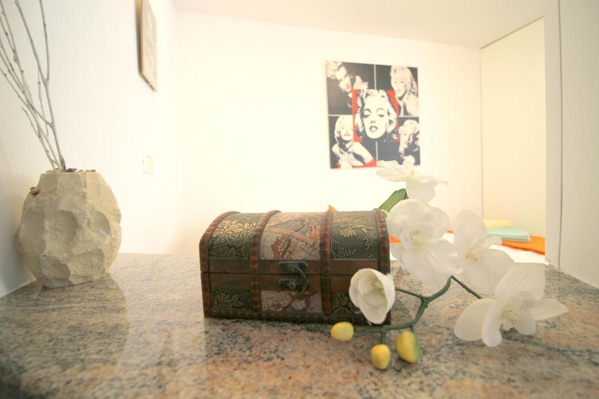 Green Place Apartments Порторож Экстерьер фото