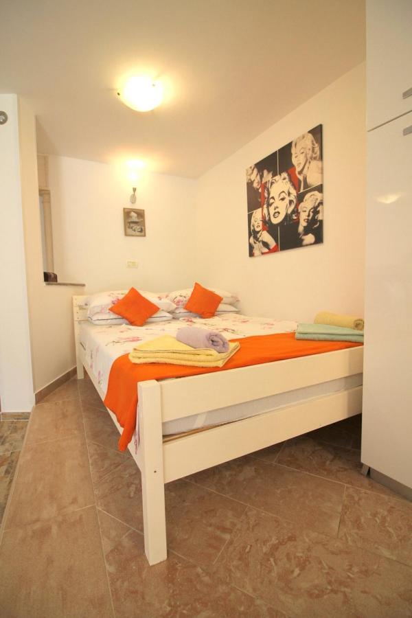 Green Place Apartments Порторож Экстерьер фото